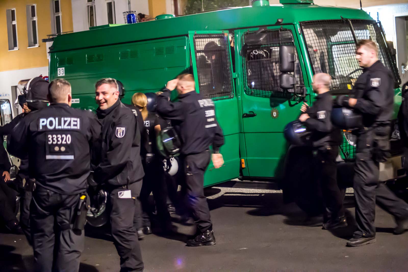 Polizei Berlin: Massive Vorwürfe durch Paritätischen